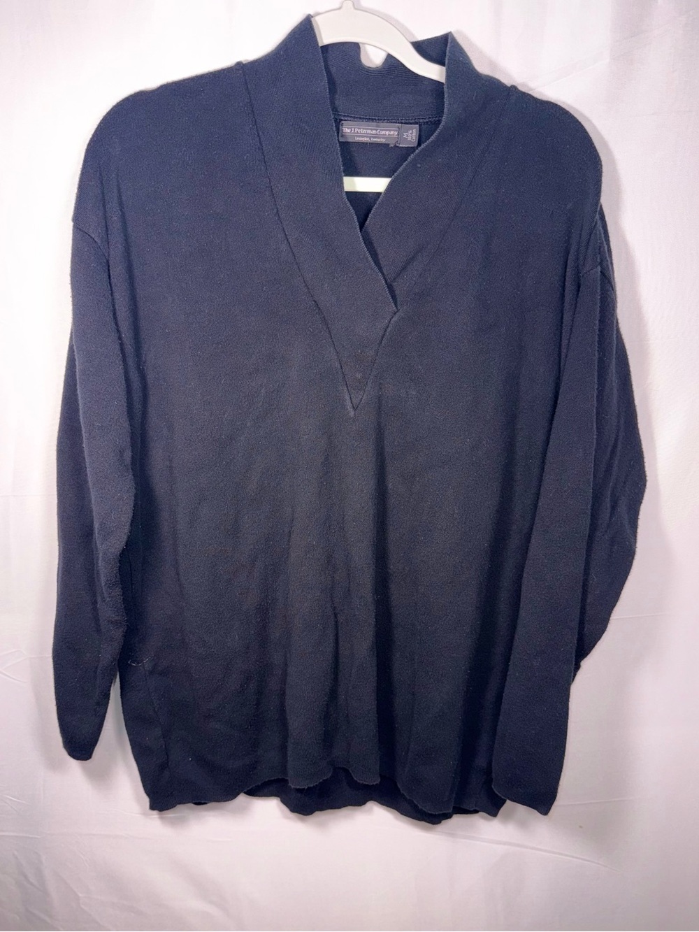 The J. Peterman Company Women Black Cotton pullover Size Medium